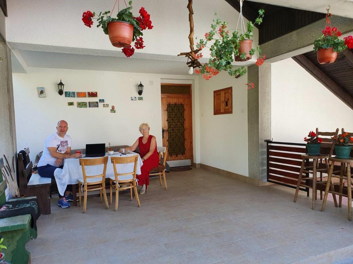 Apartman Draga Bed and Breakfast Μόκρα Γκόρα Εξωτερικό φωτογραφία