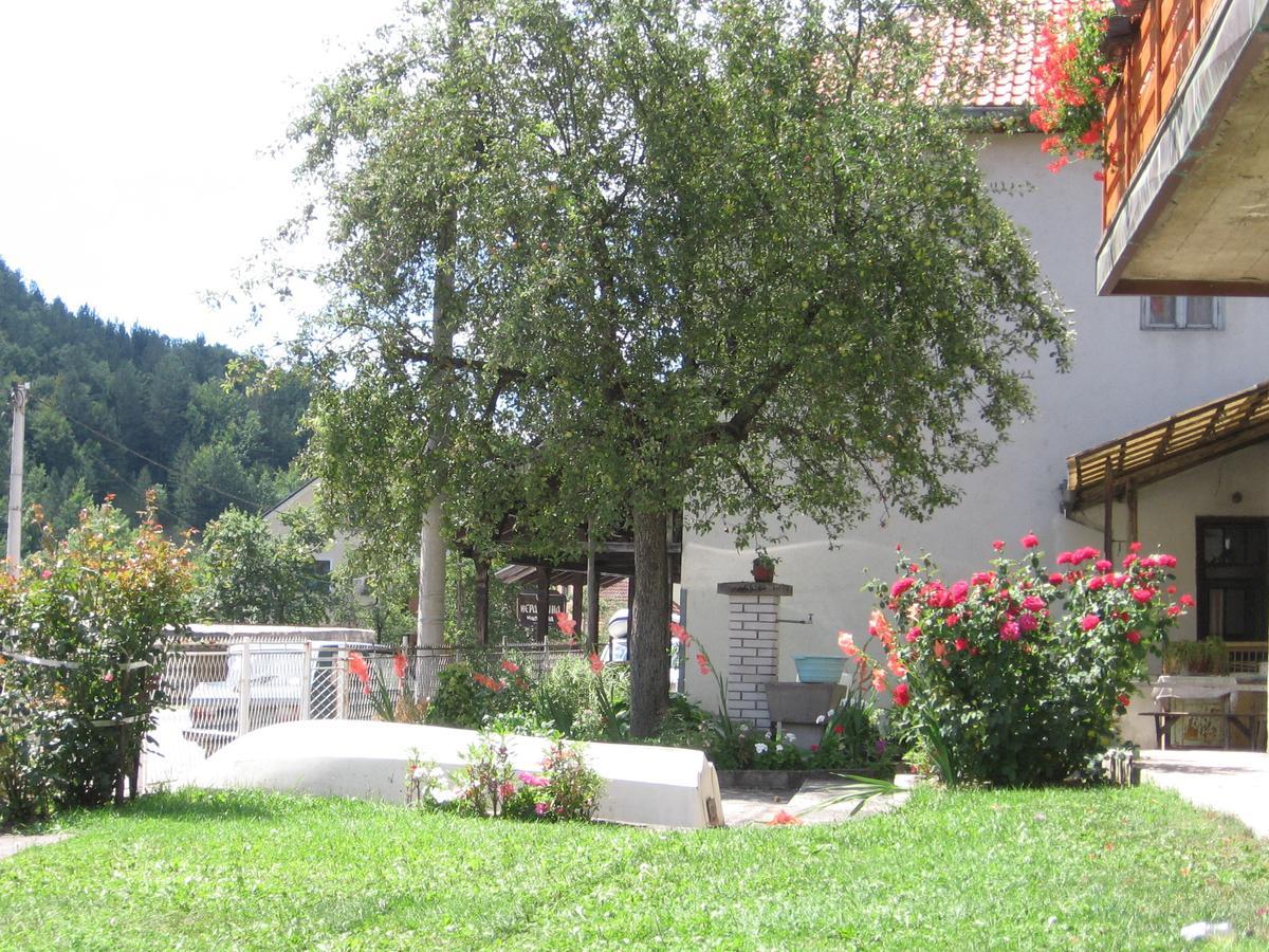 Apartman Draga Bed and Breakfast Μόκρα Γκόρα Εξωτερικό φωτογραφία